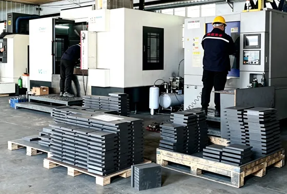 isotropic graphite
