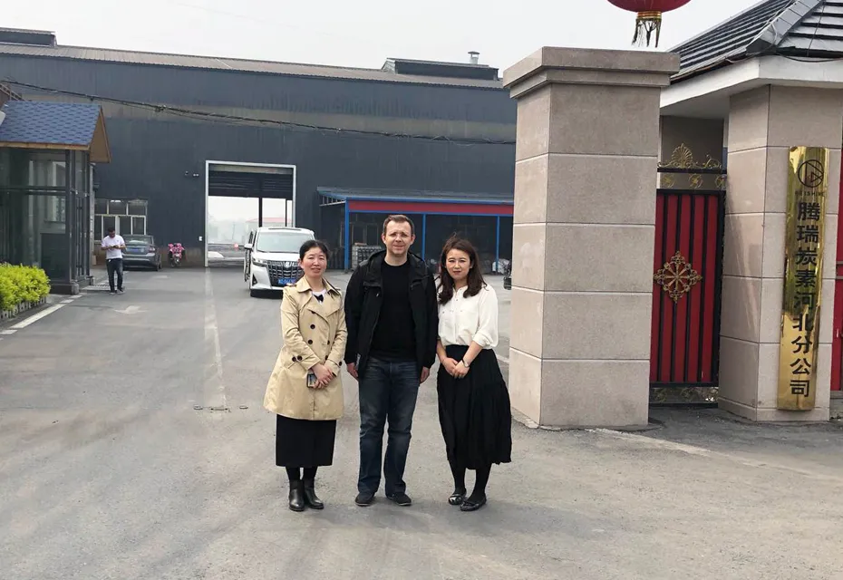 Receive the Visit of Ukrainian Customers