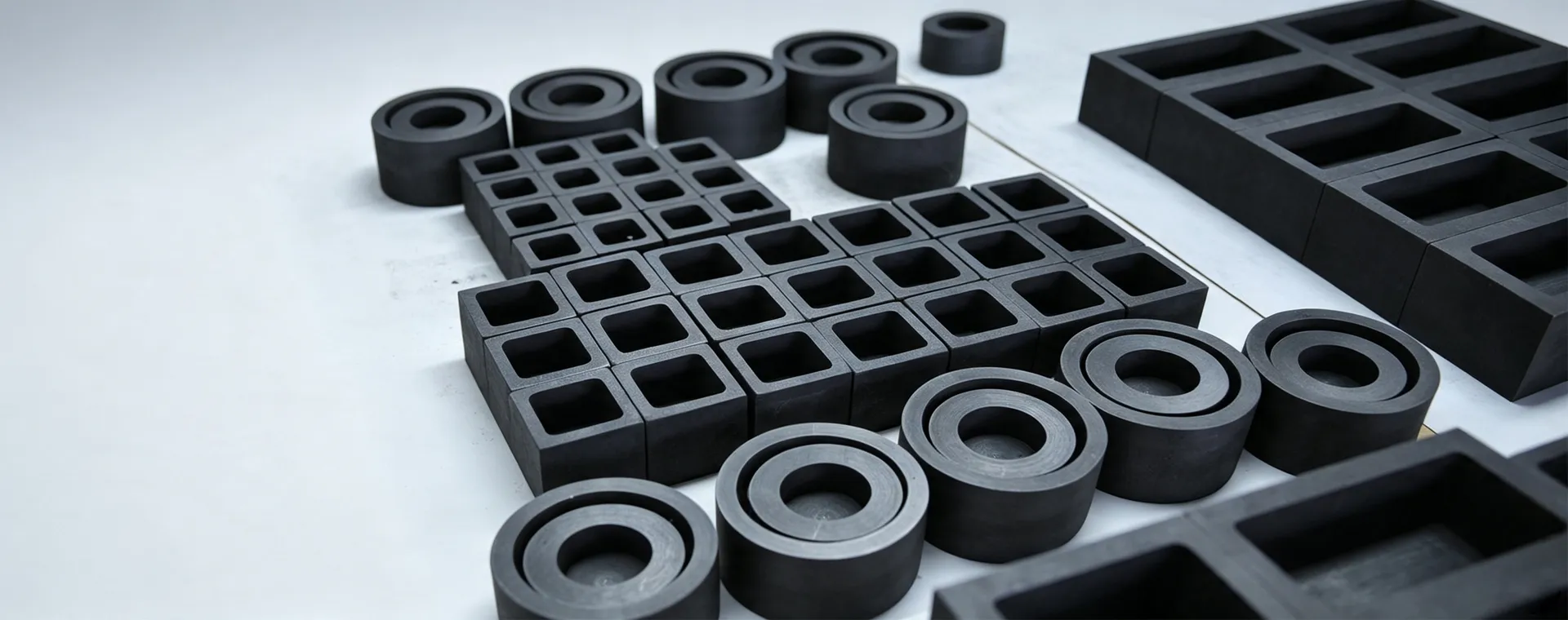 Graphite Crucibles & Molds for Sale